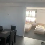 за гости ася